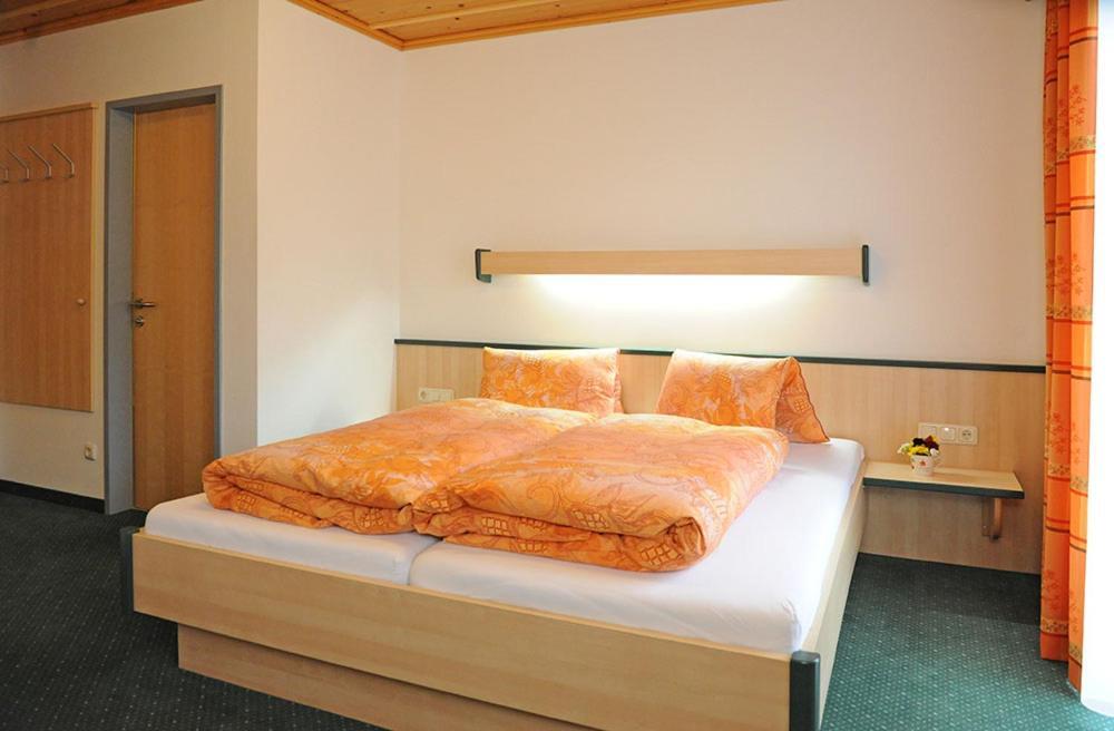 Bed & Breakfast Gaestehaus Standardhaus