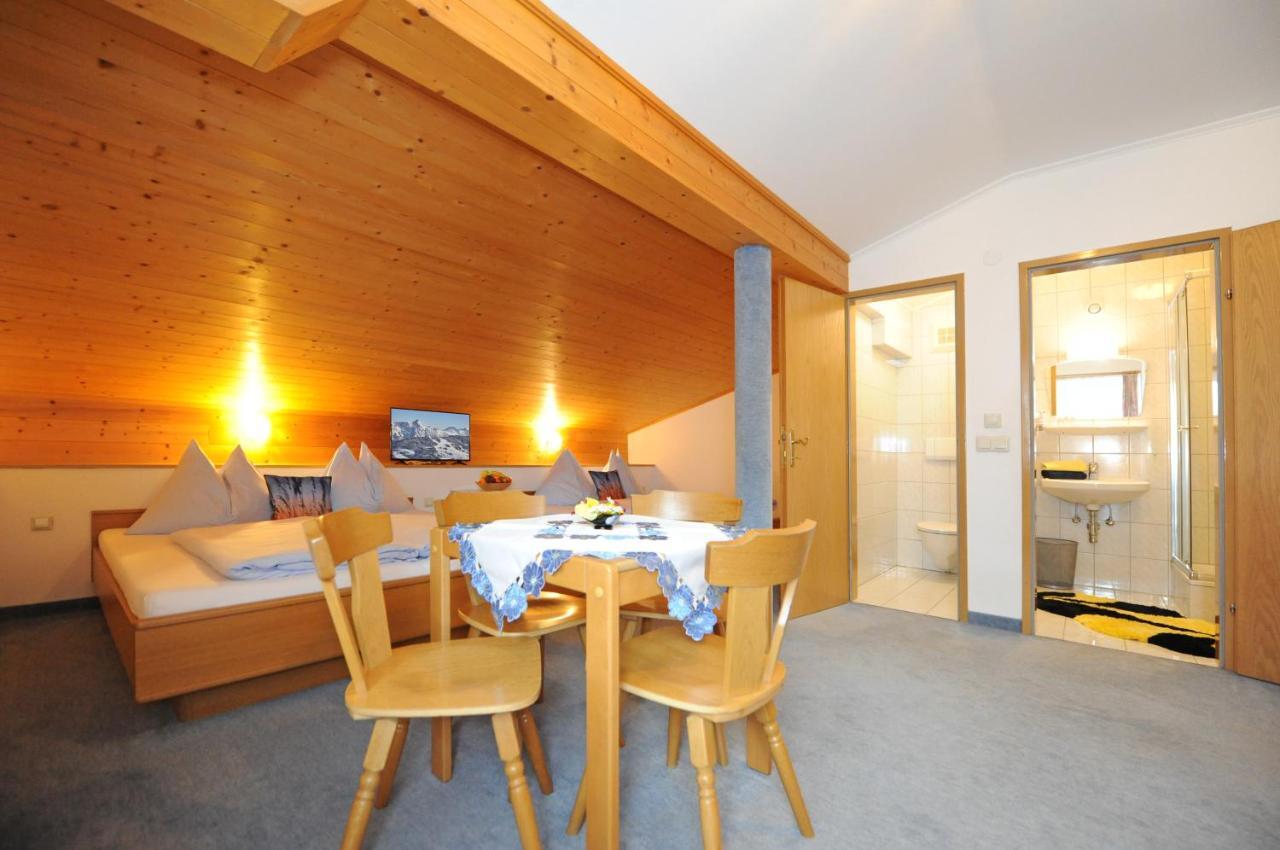 Bed & Breakfast Gaestehaus Standardhaus