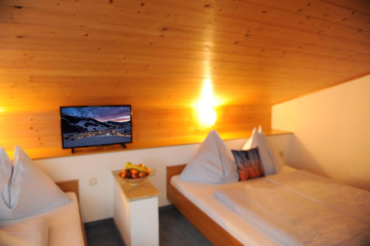 Bed & Breakfast Gaestehaus Standardhaus
