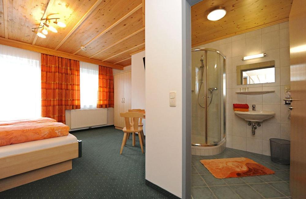Gaestehaus Standardhaus *