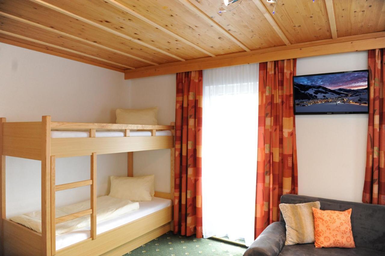 Bed & Breakfast Gaestehaus Standardhaus Saalbach-Hinterglemm