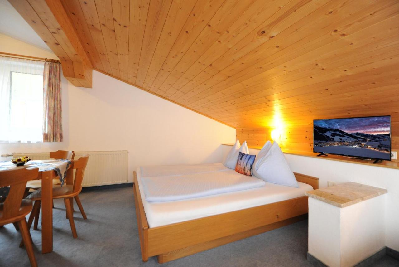 Bed & Breakfast Gaestehaus Standardhaus